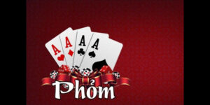 Phỏm – tựa bài huyền thoại trong làng game bài đổi thưởng – luôn là nơi hội tụ của những trận đấu trí căng thẳng và những pha “ăn chốt” khiến tim đập thình thịch. Dù bạn mới vào nghề hay đã lão luyện, việc nắm chắc cách chơi Phỏm là yếu tố sống còn để giành ưu thế trên bàn cược. Trong bài viết này, game bài đổi thưởng sẽ chia sẻ chi tiết từng bước chơi, cùng mẹo hay giúp bạn lật ngược tình thế và bứt phá trong từng ván bài. Sẵn sàng làm chủ sới Phỏm chưa? Let’s go!
Luật chơi cơ bản trong cách chơi Phỏm mà người mới bắt buộc phải biết
Dù là một trò chơi bài quen thuộc, nhưng cách chơi Phỏm lại không hề đơn giản với những ai chưa từng bước chân vào “chiến trường” này. Từ luật chia bài, cách tạo Phỏm cho đến tính điểm – tất cả đều đòi hỏi sự hiểu biết rõ ràng nếu bạn muốn bước vào ván bài với tâm thế của một chiến binh thật sự. Một bước sai, cả trận bại – đó là lý do bạn nên đọc kỹ từng phần dưới đây để không mắc sai lầm ngớ ngẩn và có thể tự tin đối đầu với bất kỳ đối thủ nào!
Hướng dẫn chi tiết cách chơi Phỏm cho người mới bắt đầu  Hiểu rõ cách chia bài để làm chủ ván đấu ngay từ đầu
Trong cách chơi Phỏm, mỗi ván đấu thường có từ 2 đến 4 người tham gia. Người đi đầu  – sẽ được chia 10 lá bài, trong khi những người chơi còn lại sẽ nhận 9 lá. Đây không chỉ là điểm khác biệt đơn thuần, mà còn là cơ hội chiến thuật đầu tiên bạn cần nắm bắt. Người có 10 lá sẽ được đánh trước, tạo thế chủ động – nếu biết vận dụng khéo léo, có thể điều tiết nhịp độ ván bài theo ý mình.
Cách tạo phỏm và cách hạ phỏm – bước ngoặt ván bài
Phỏm được tạo ra từ 3 lá bài đồng số hoặc 3 lá liên tiếp cùng chất. Việc giữ đúng thời điểm để hạ phỏm là chiến lược quan trọng trong cách chơi Phỏm, bởi nếu hạ quá sớm bạn sẽ lộ bài, còn để quá muộn thì dễ bị “cháy bài” không kịp hạ. Biết đọc tình huống, canh chuẩn thời gian sẽ giúp bạn xoay chuyển cục diện ván bài cực kỳ hiệu quả.
Kỹ năng nhớ bài giúp bạn kiểm soát ván Phỏm, quyết định thắng thua.  Cách tính điểm và xác định thắng thua – đừng để thua vì thiếu hiểu biết
Một ván Phỏm kết thúc khi có người ù hoặc sau 4 lượt đánh. Lúc này, người chơi sẽ tính điểm từ các lá bài lẻ còn lại. Ai có tổng điểm thấp nhất sẽ thắng nếu không ai ù. Đây là phần quan trọng trong cách chơi Phỏm, vì chỉ cần bạn chủ quan, giữ lại những lá bài lớn thì có thể mất trắng dù đang có lợi thế ban đầu.
Những kỹ năng cần có để làm chủ cách chơi Phỏm và giành thế thượng phong
Dù bạn đã hiểu luật hay nắm rõ từng bước trong cách chơi Phỏm, nhưng nếu thiếu đi kỹ năng – bạn sẽ mãi mãi chỉ là “tay mơ” giữa những cao thủ đầy toan tính. Để làm chủ bàn chơi và không bị cuốn theo nhịp đánh của người khác, bạn cần rèn luyện thêm nhiều kỹ năng chuyên sâu. Đây chính là nền móng giúp bạn đọc vị trận đấu, phản đòn chính xác và đưa ra những pha xử lý đậm chất “tổ lái”. Dưới đây là 4 kỹ năng máu lửa giúp bạn nâng cấp trình độ và thống trị mọi ván bài Phỏm.
Nhớ bài như thần – kiểm soát mọi nước đi của đối thủ
Trong cách chơi Phỏm, khả năng nhớ bài là một kỹ năng “gắt” bậc nhất. Bạn cần ghi nhớ đối thủ đã đánh ra những quân gì, từ đó loại trừ khả năng họ đang giữ hoặc săn tìm lá bài nào. Việc ghi nhớ chuẩn xác sẽ giúp bạn né bẫy, không “rơi Phỏm” cho người khác và thậm chí là phá tan chiến thuật đang xây dựng của đối thủ. Một tay chơi Phỏm đẳng cấp luôn có bộ não phân tích cực bén sau mỗi lần rút bài hay đánh xuống.
Đọc vị tâm lý – tung chiêu đúng thời điểm
Một trong những yếu tố thú vị nhất của cách chơi Phỏm chính là yếu tố tâm lý. Nếu biết cách quan sát phản ứng, nhịp đánh, hay cách rút bài của đối thủ, bạn hoàn toàn có thể đoán được ý đồ của họ. Việc đọc vị chính xác không chỉ giúp bạn tránh được cạm bẫy mà còn là cơ hội phản công cực mạnh. Đôi khi, một ánh mắt do dự hay một pha rút bài chậm có thể tiết lộ cả kế hoạch đối thủ đang toan tính.
Dụ bài đối thủ – nghệ thuật đánh lạc hướng đỉnh cao
Đây là “chiêu trò” mà chỉ những người chơi lão luyện mới áp dụng thành công. Bạn có thể đánh ra những lá bài mang tính mồi nhử để khiến đối thủ nghĩ bạn đang đi một hướng khác. Nếu họ mắc bẫy, bạn dễ dàng đưa họ vào thế rút đúng quân mình cần. Trong cách chơi Phỏm, chiến thuật dụ bài giống như một vũ khí tàng hình – âm thầm nhưng cực kỳ lợi hại.
Kỹ thuật dụ bài để làm đối thủ mắc bẫy trong khi chơi Phỏm.  Ra quyết định nhanh – tốc độ là chìa khóa chiến thắng
Chơi Phỏm không chỉ cần tính toán kỹ mà còn cần tốc độ ra quyết định trong từng lượt chơi. Những người chơi giỏi luôn biết khi nào nên giữ bài, khi nào cần xả bài rác, và đặc biệt là lúc nào nên hạ Phỏm để tối ưu điểm số. Chậm một giây, bạn có thể bỏ lỡ cơ hội vàng. Vì vậy, luyện cho mình khả năng phân tích nhanh, hành động dứt khoát chính là điểm then chốt để làm chủ cách chơi Phỏm.
Kết luận
Cách chơi Phỏm không đơn thuần chỉ là rút – đánh – chờ hạ bài, mà là một cuộc đấu trí nghẹt thở giữa những bộ óc sắc bén và chiến lược tinh tế. Khi đã nắm vững luật chơi, rèn luyện kỹ năng và biết vận dụng mẹo đúng lúc, bạn sẽ từ một người chơi tay ngang trở thành cao thủ thực thụ trong thế giới của game bài đổi thưởng.