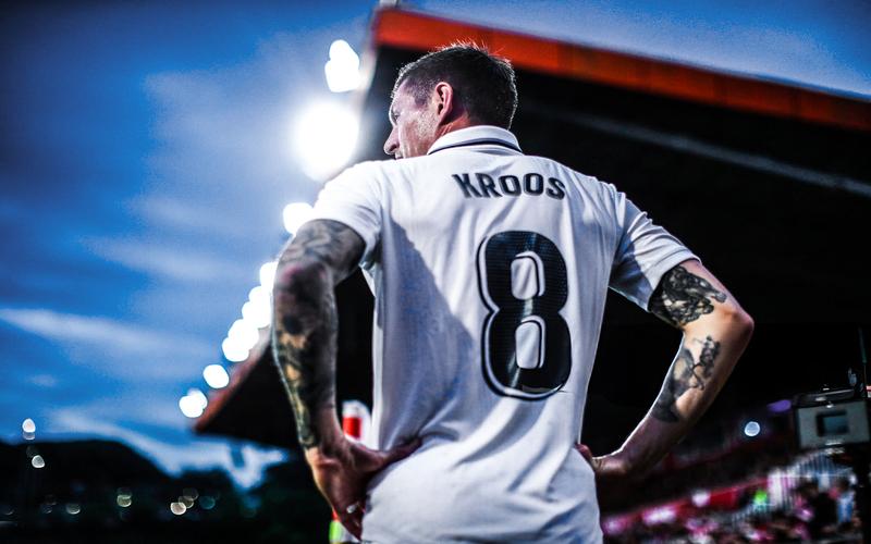 Toni Kroos đá vị trí nào? Giải mã bộ não điều phối của tiền vệ người Đức 