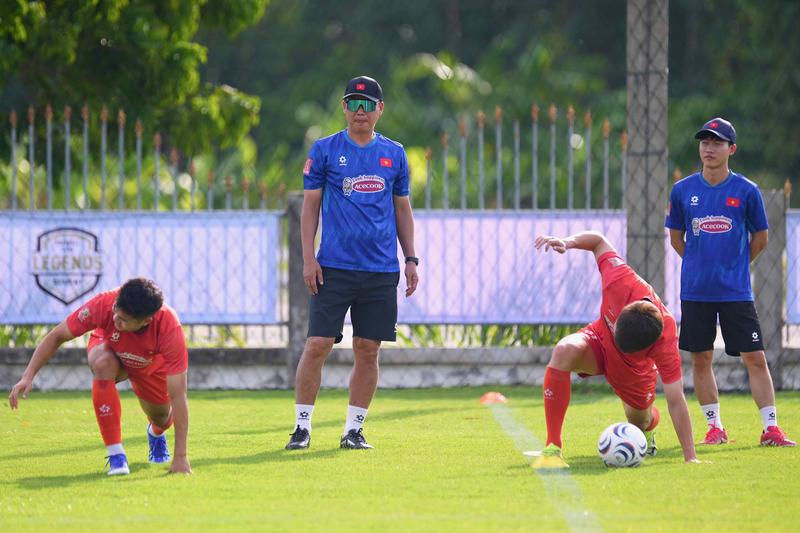 Tuyển Việt Nam tung đội hình mạnh nhất đấu Timor Leste trận ra quân ASEAN Cup - 2